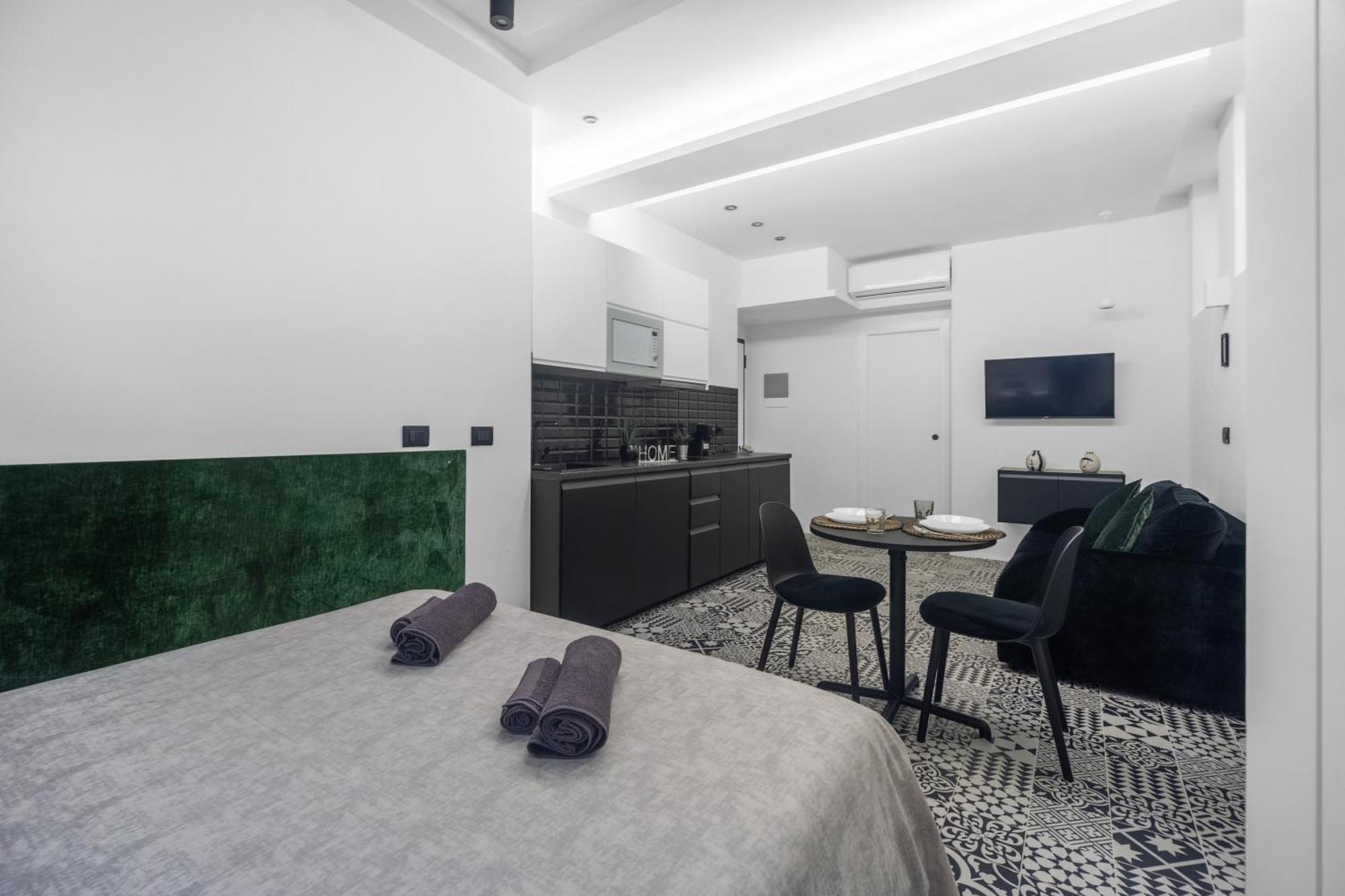 Pag60 -Crescenzago-Luxury Green House Милано Екстериор снимка